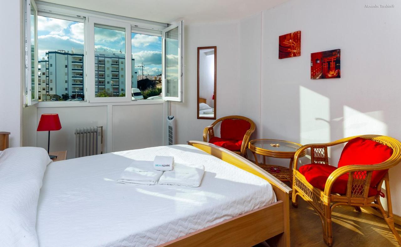 A12 - Praia Da Luz Center Apartment Экстерьер фото